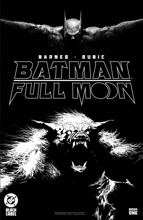 Comic book cover featuring Batman and a wolf-like creature with 'Batman Full Moon' text.