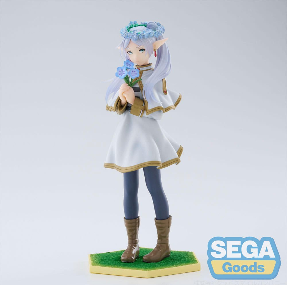 Frieren Flower Garden Luminasta Action Figure.
Figurine of a character holding flowers with 'Sega Goods' logo
