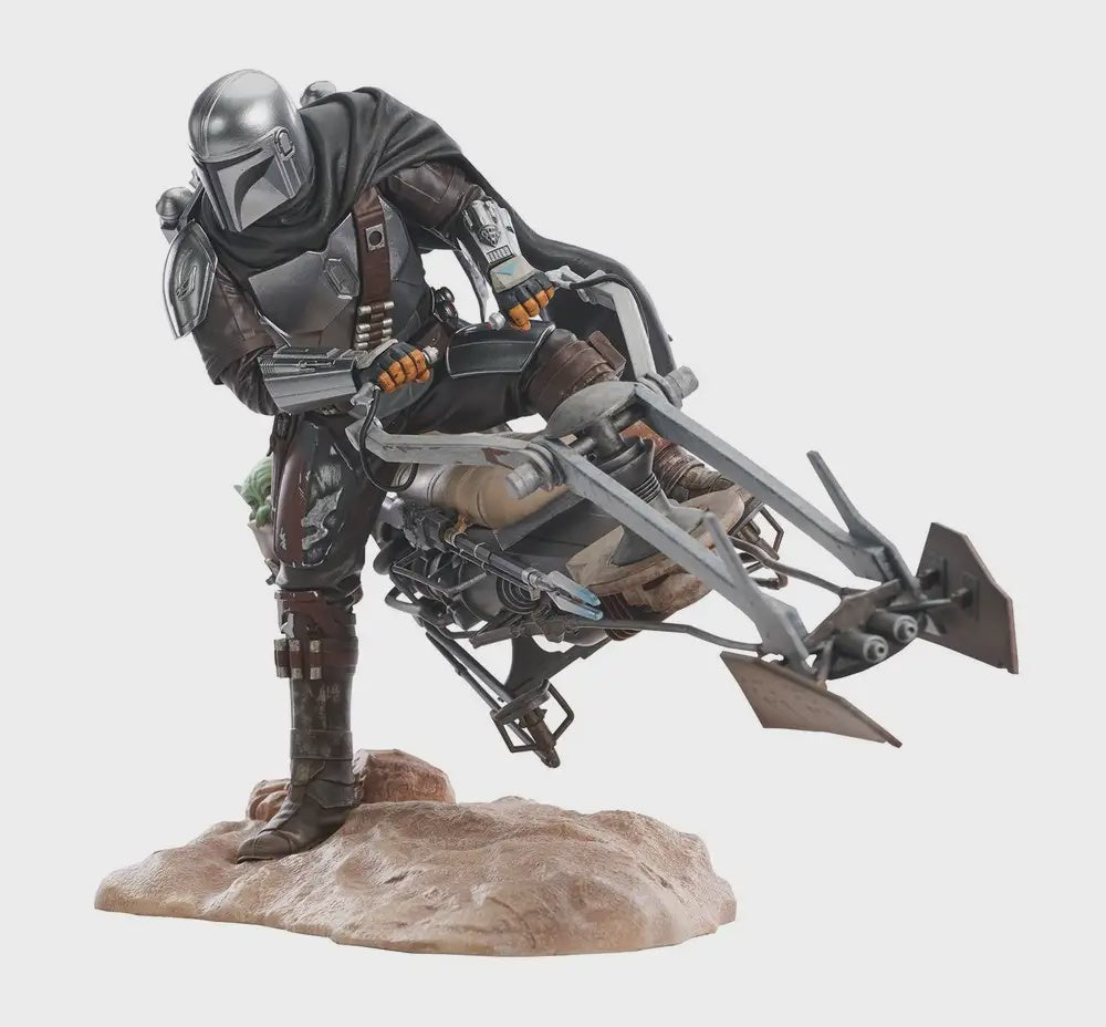 Star Wars: The Mandalorian  - Din Jarin  & Grogu (on Speeder Bike) - Premier CollectionStatue