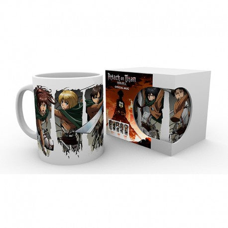 ATTACK ON TITAN - Mug - 320 ml - Character Montage